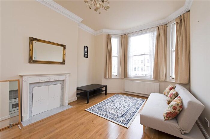 1 Bedroom Flat To Rent In Comeragh Road, West Kensington, London, W14