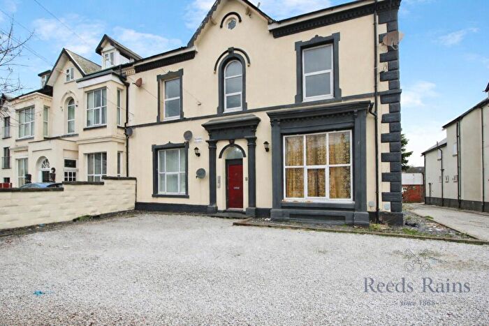 2 Bedroom Apartment For Sale In Brighton Road, Rhyl, Denbighshire, LL18