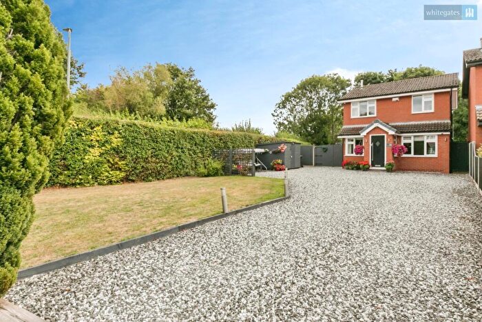 3 Bedroom Detached House For Sale In Farmleigh Drive, Crewe, Cheshire, CW1