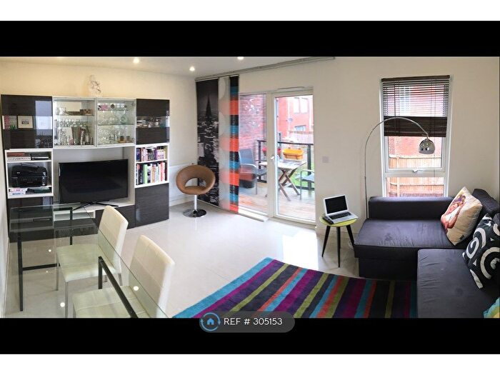 2 Bedroom Flat To Rent In Shearwater Drive, London, NW9