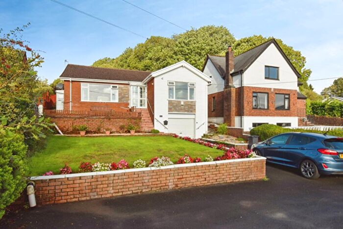 3 Bedroom Bungalow For Sale In New Road, Gellinudd, Pontardawe, Swansea, SA8