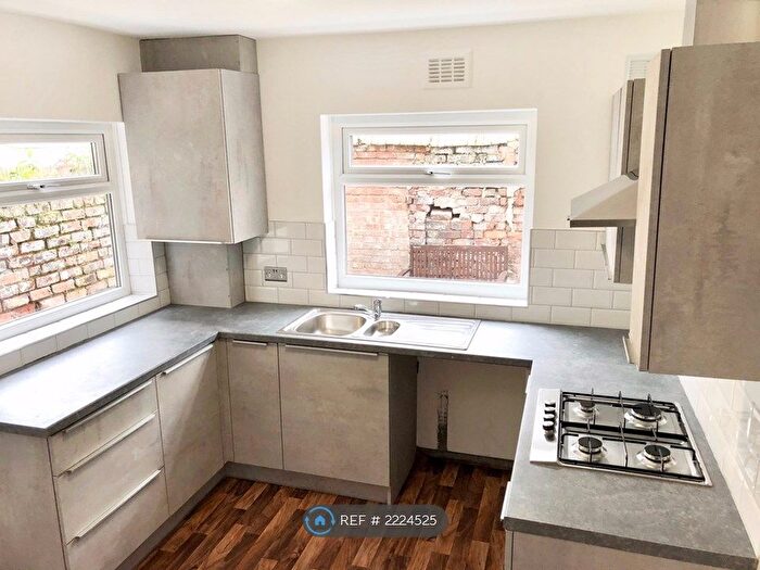 3 Bedroom Terraced House To Rent In Ivydale Road, Liverpool, L18