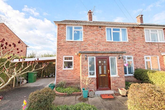 3 Bedroom Semi Detached House For Sale In Laburnum Drive, Oswestry, SY11
