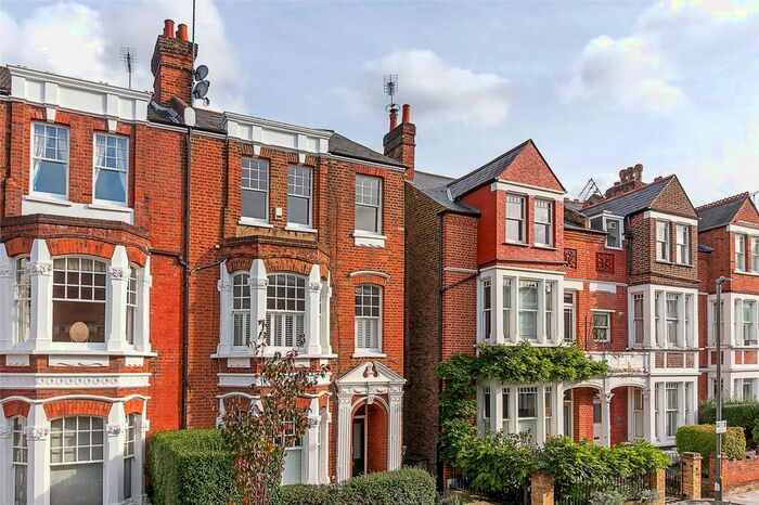 1 Bedroom Flat To Rent In Carmalt Gardens, London, SW15