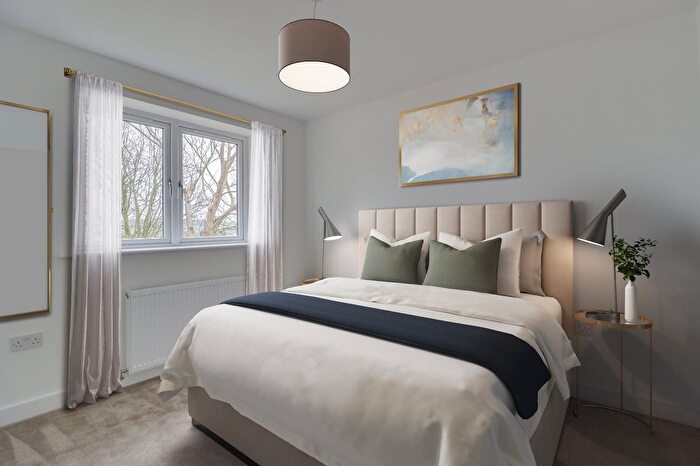 4 Bedroom Detached House For Sale In Congregation Fold, Eccleshill, Bradford, BD2