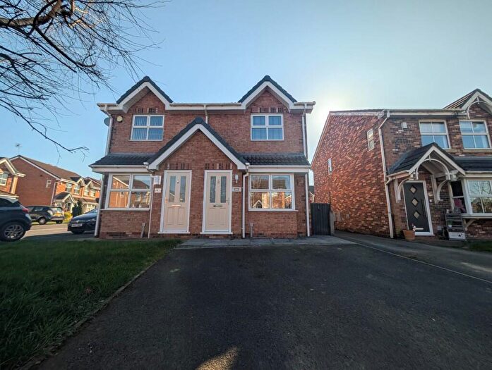 2 Bedroom Semi Detached House To Rent In Farington Gate, Leyland, Lancashire, PR25