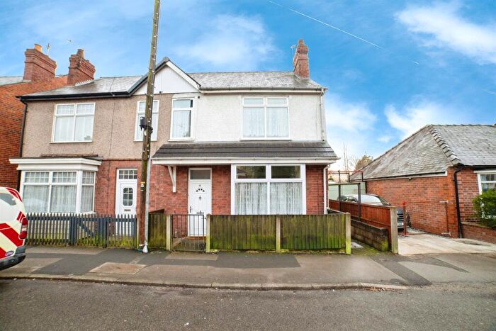 3 Bedroom Semi Detached House For Sale In Grange Street, Alfreton, DE55
