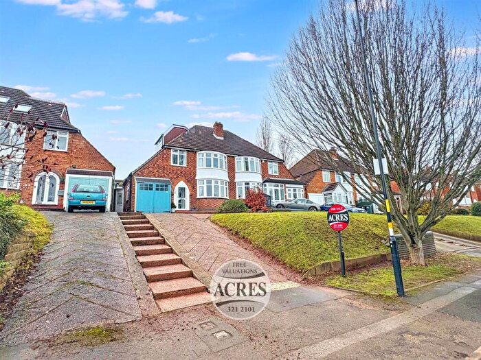 4 Bedroom Semi Detached House For Sale In Maney Hill Rd, Sutton Coldfield, B72