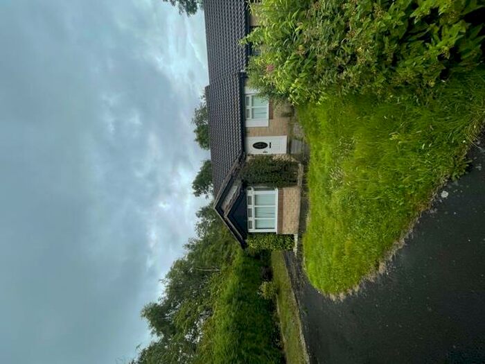 2 Bedroom Detached Bungalow To Rent In Elsing Close, Kenton, NE5