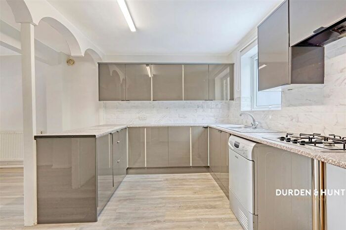 3 Bedroom Terraced House For Sale In Millers Lane, Chigwell, IG7