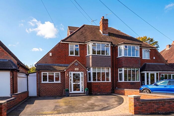 3 Bedroom Semi Detached House For Sale In Bradbury Road, Solihull, B92