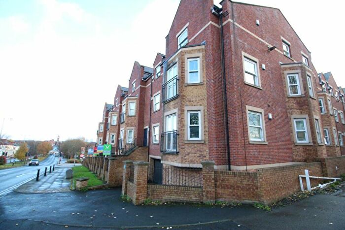 2 Bedroom Flat To Rent In Kirklee House, Darlington, DL1