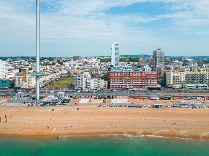 3 Bedroom Apartment For Sale In Kings Road, Brighton, BN1