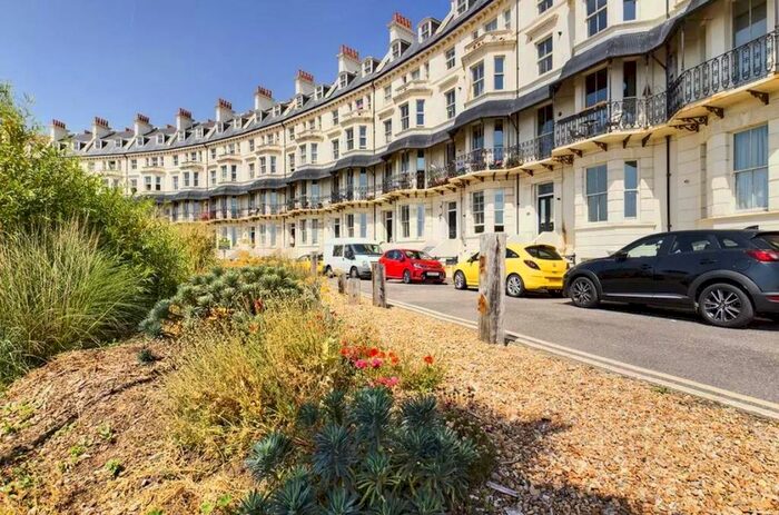 2 Bedroom Flat To Rent In Marine Crescent, Pier House, CT20