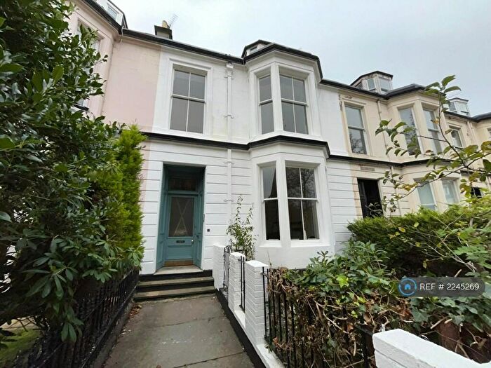 9 Bedroom Terraced House To Rent In Holyrood Crescent, Glasgow, G20