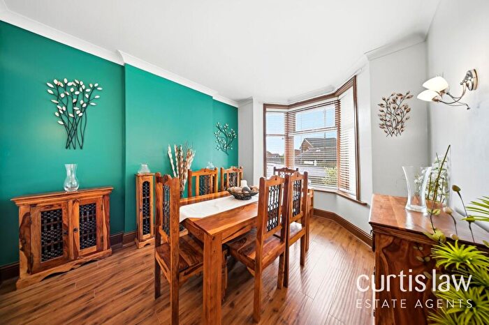 2 Bedroom End Of Terrace House For Sale In Burnley Road, Altham, BB5
