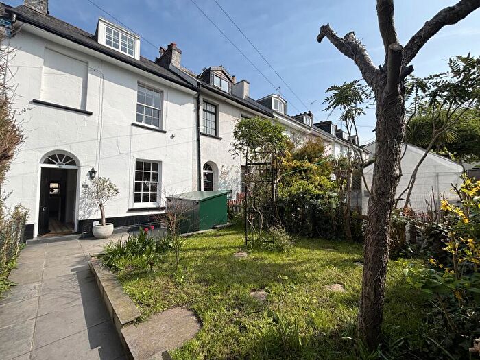 3 Bedroom Terraced House To Rent In Albion Place, EX4