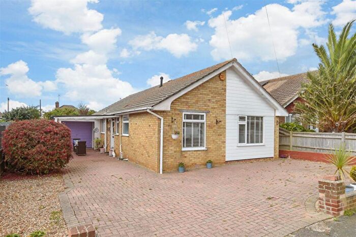 3 Bedroom Detached Bungalow For Sale In Phyllis Avenue, Peacehaven, East Sussex, BN10