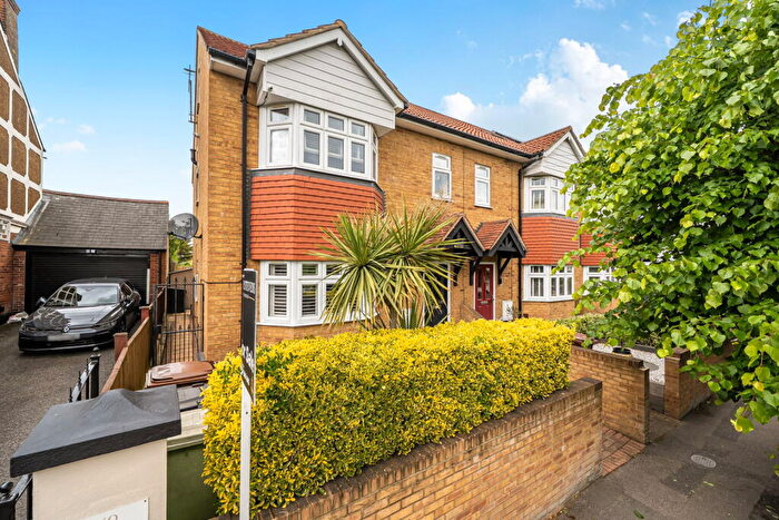 4 Bedroom End Of Terrace House For Sale In Substantial Family Home With Secure Gated Parking Near Medway Hospital, ME7