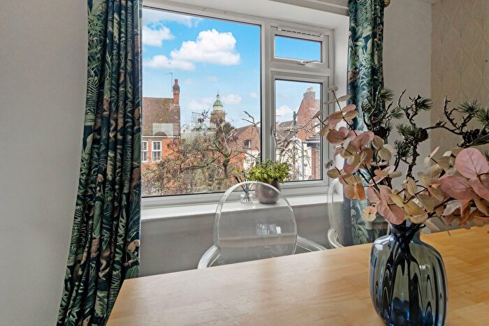 2 Bedroom Flat For Sale In Collinghurst House, New Street, Upton-Upon-Severn, WR8