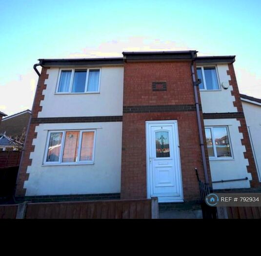 3 Bedroom Detached House To Rent In Wisbeck Road, Bolton, BL2