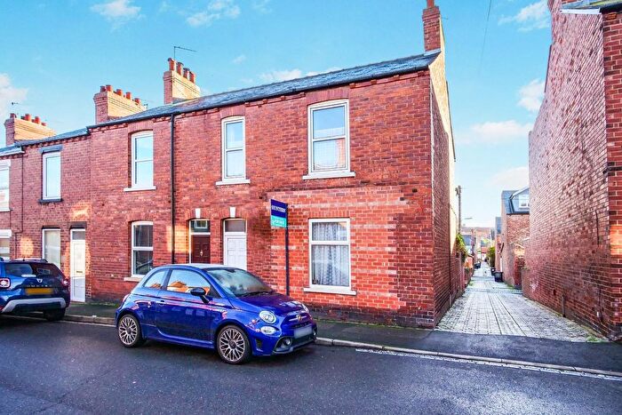 3 Bedroom End Terrace House For Sale In Queen Victoria Street, York, YO23