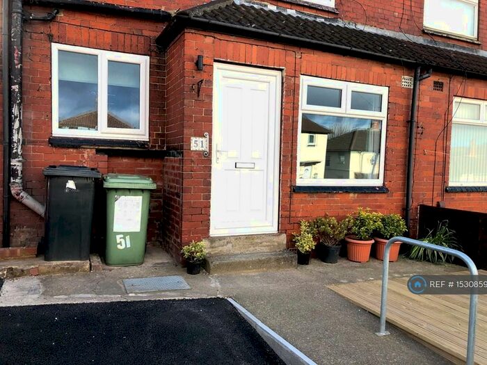 1 Bedroom End Of Terrace House To Rent In Woodside View, Leeds, LS4