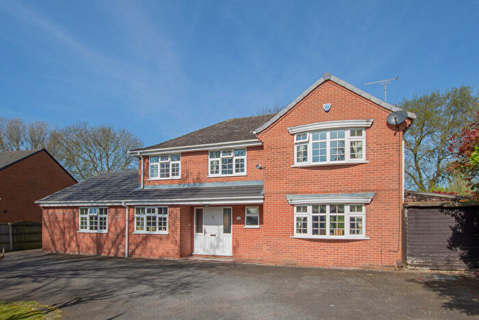 4 Bedroom Detached House For Sale In Moorway Lane, Littleover, DE23