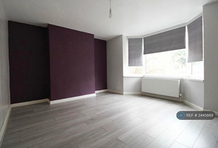 2 Bedroom Flat To Rent In Ridley Gardens, Swalwell, Newcastle Upon Tyne, NE16