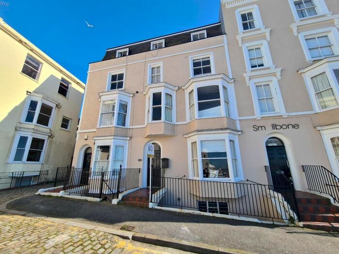 1 Bedroom Flat To Rent In Albert Terrace, Margate, CT9