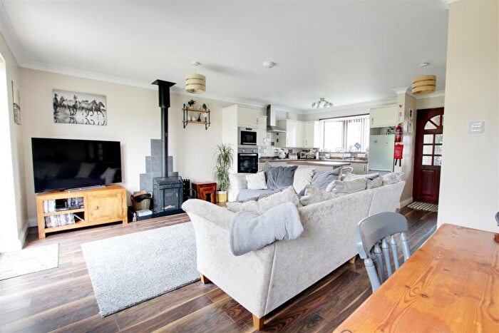 2 Bedroom Detached Bungalow For Sale In Orchard Close, Mablethorpe, LN12