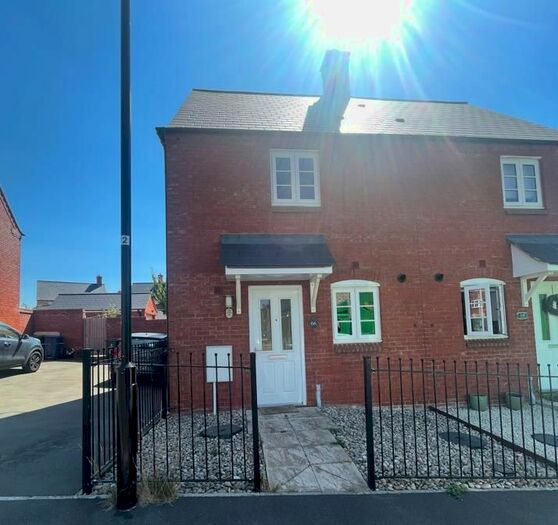 2 Bedroom Property To Rent In Setters Way, Roade, Northampton, NN7