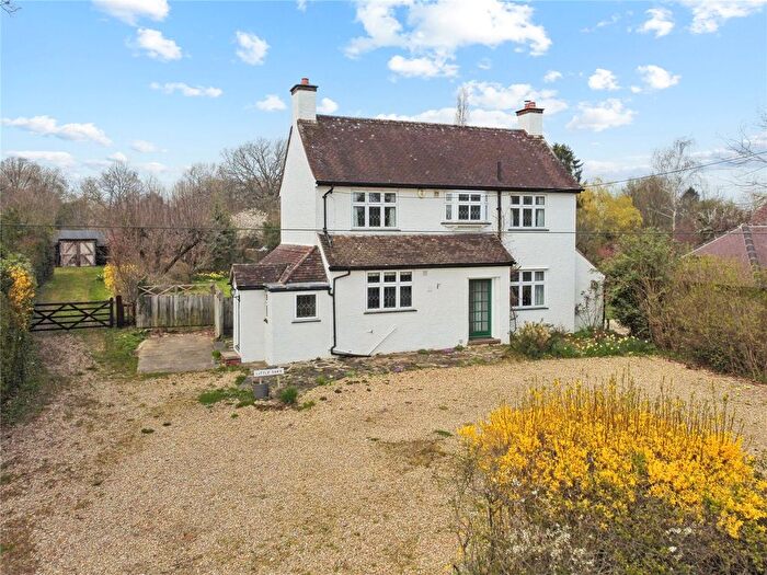 2 Bedroom Detached House For Sale In Darrs Lane, Northchurch, Berkhamsted, Hertfordshire, HP4