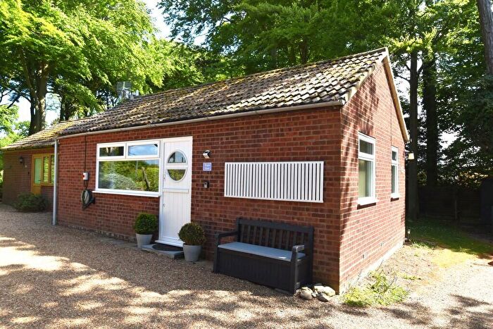 2 Bedroom Chalet For Sale In Temple Drive, Weybourne, Holt, ., NR25
