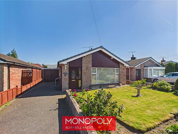 3 Bedroom Bungalow For Sale In Bryn Rhydd, Ruthin, LL15
