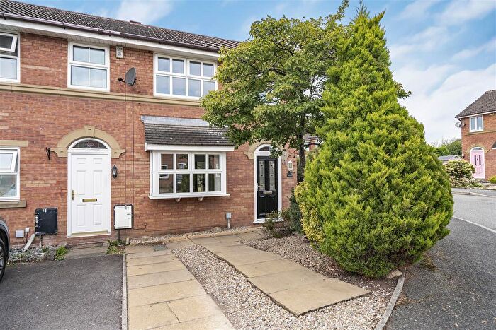 3 Bedroom End Of Terrace House To Rent In Linnets Wood Mews, Worsley, Manchester, M28