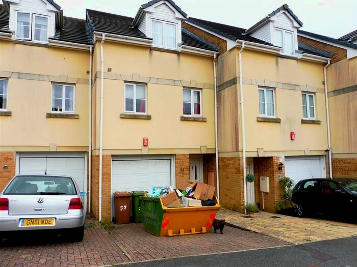 3 Bedroom Town House To Rent In West Malling Avenue, Plymouth, PL5