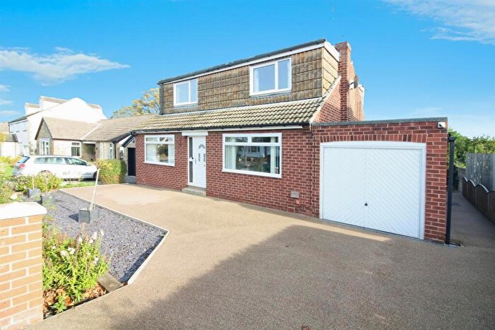 4 Bedroom Detached House For Sale In The Avenue, South Milford, Leeds, LS25