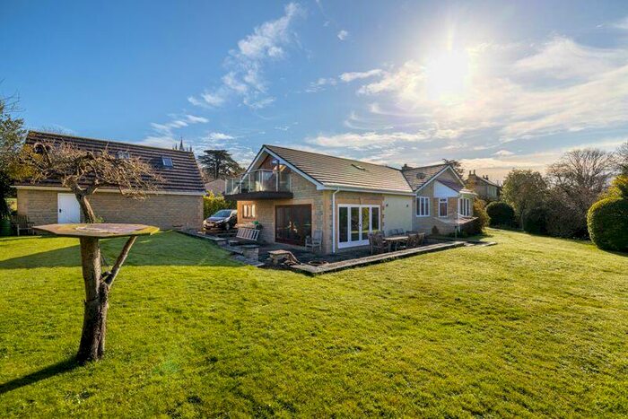 4 Bedroom Detached House To Rent In West Pennard, BA6