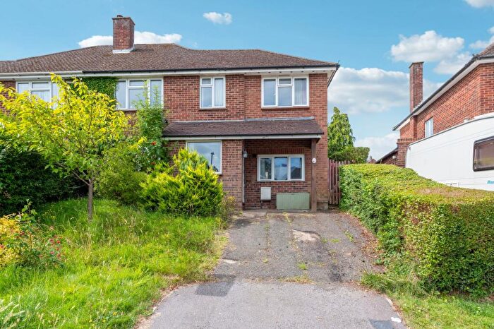 5 Bedroom Semi Detached House For Sale In Chapmans Crescent, Chesham, HP5