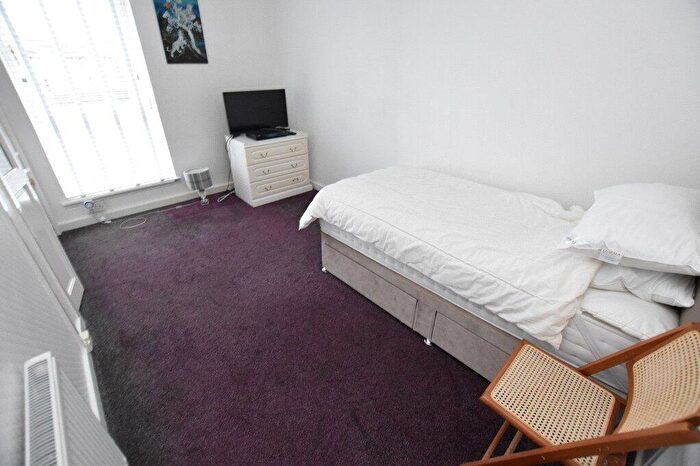 2 Bedroom Terraced House For Sale In Campbell Street, Renfrew, Renfrewshire, PA4