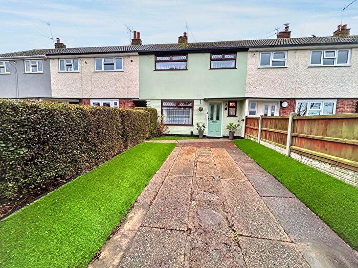 3 Bedroom Terraced House For Sale In Oriel Avenue, Gorleston, NR31