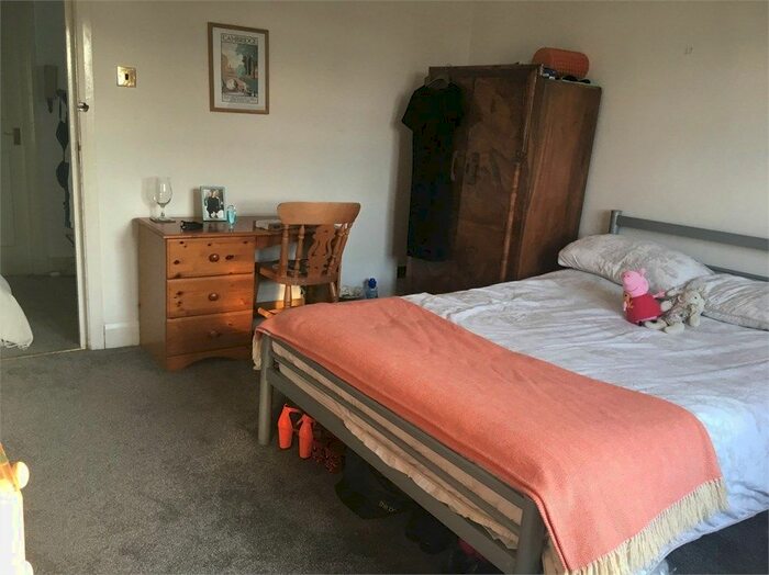 2 Bedroom Detached House To Rent In Gaskarth Road, Clapham, SW4