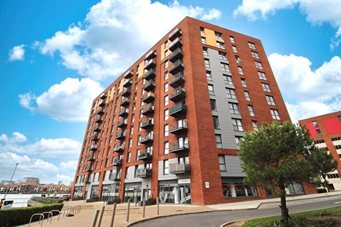 2 Bedroom Flat To Rent In Capstan Road, Woolston, SO19