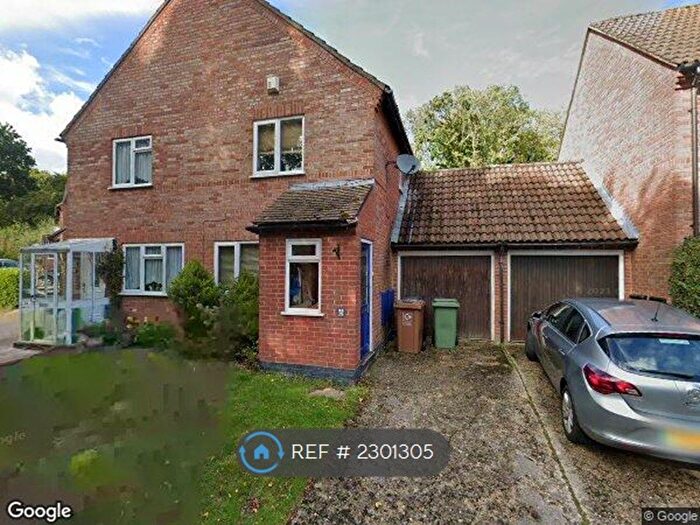 2 Bedroom Semi-Detached House To Rent In Badgers Bank, Basingstoke, RG24