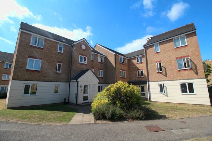 2 Bedroom Flat To Rent In Scammell Way, Watford, WD18