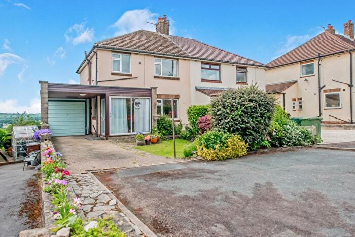 3 Bedroom Semi-Detached House For Sale In Brookfields Avenue, Wyke, Bradford, BD12