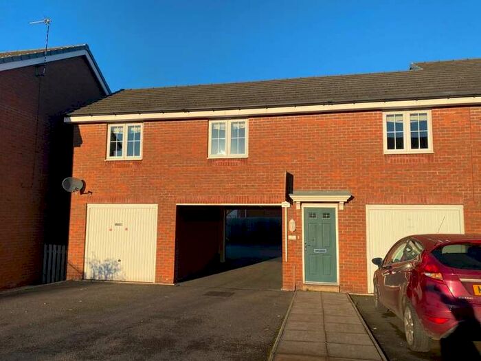 1 Bedroom Coach House Flat For Sale In 108 Cossington Road, Holbrooks