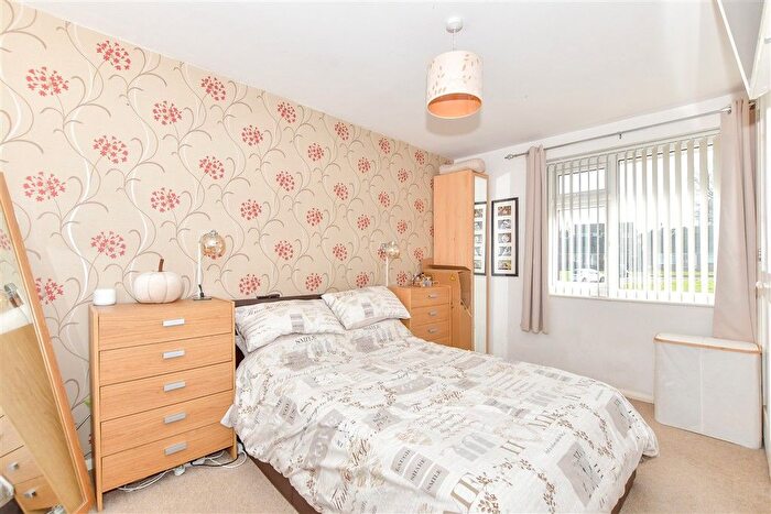 3 Bedroom Terraced House For Sale In Purcell Close, Waterlooville, Hampshire, PO7