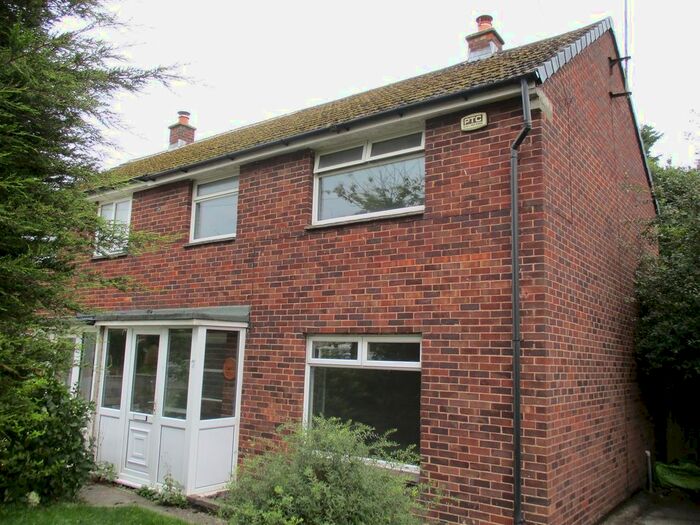 3 Bedroom Semi-Detached House To Rent In Old Wood Road, Pensby, Wirral, CH61
